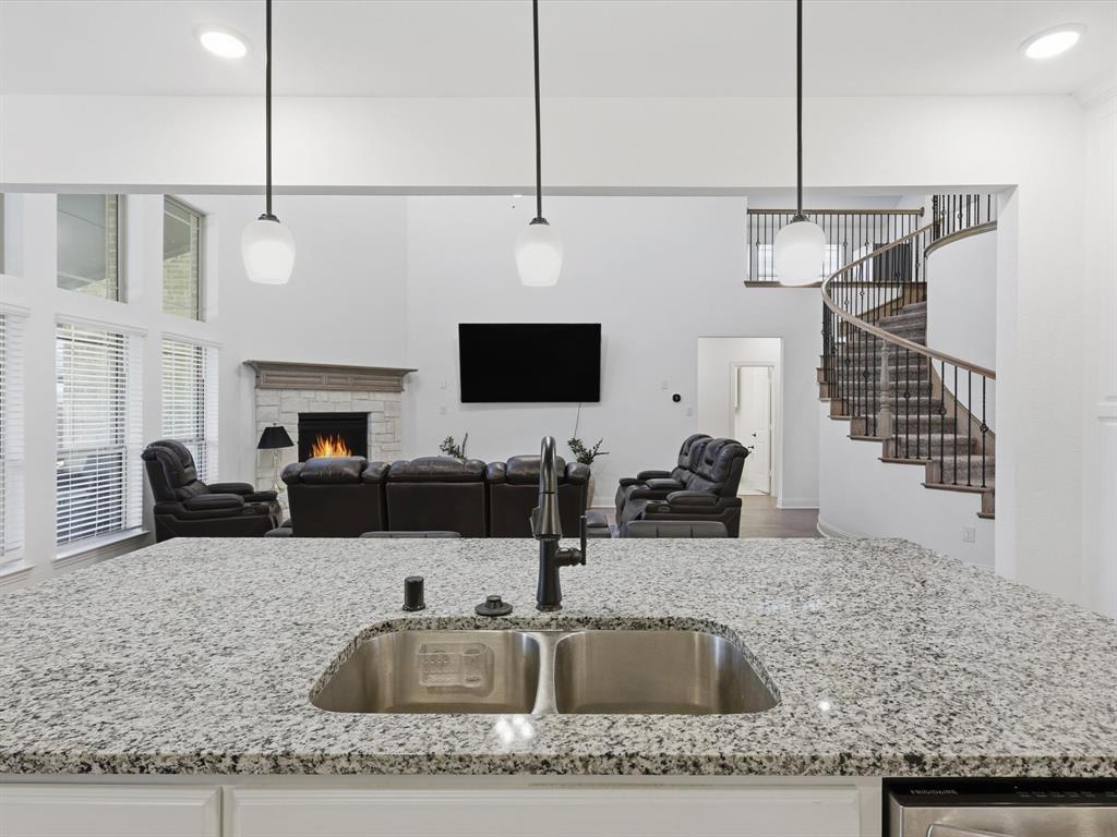 1507 Migration Way Mansfield, TX 76063 - Photo 17 of 40