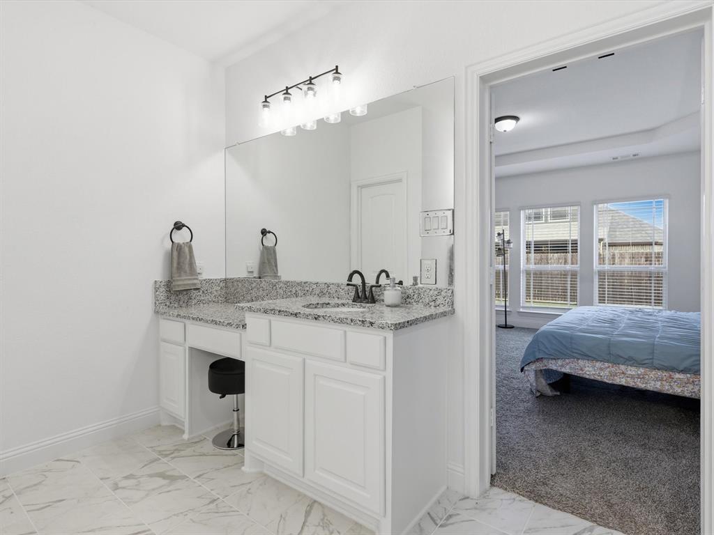 1507 Migration Way Mansfield, TX 76063 - Photo 27 of 40