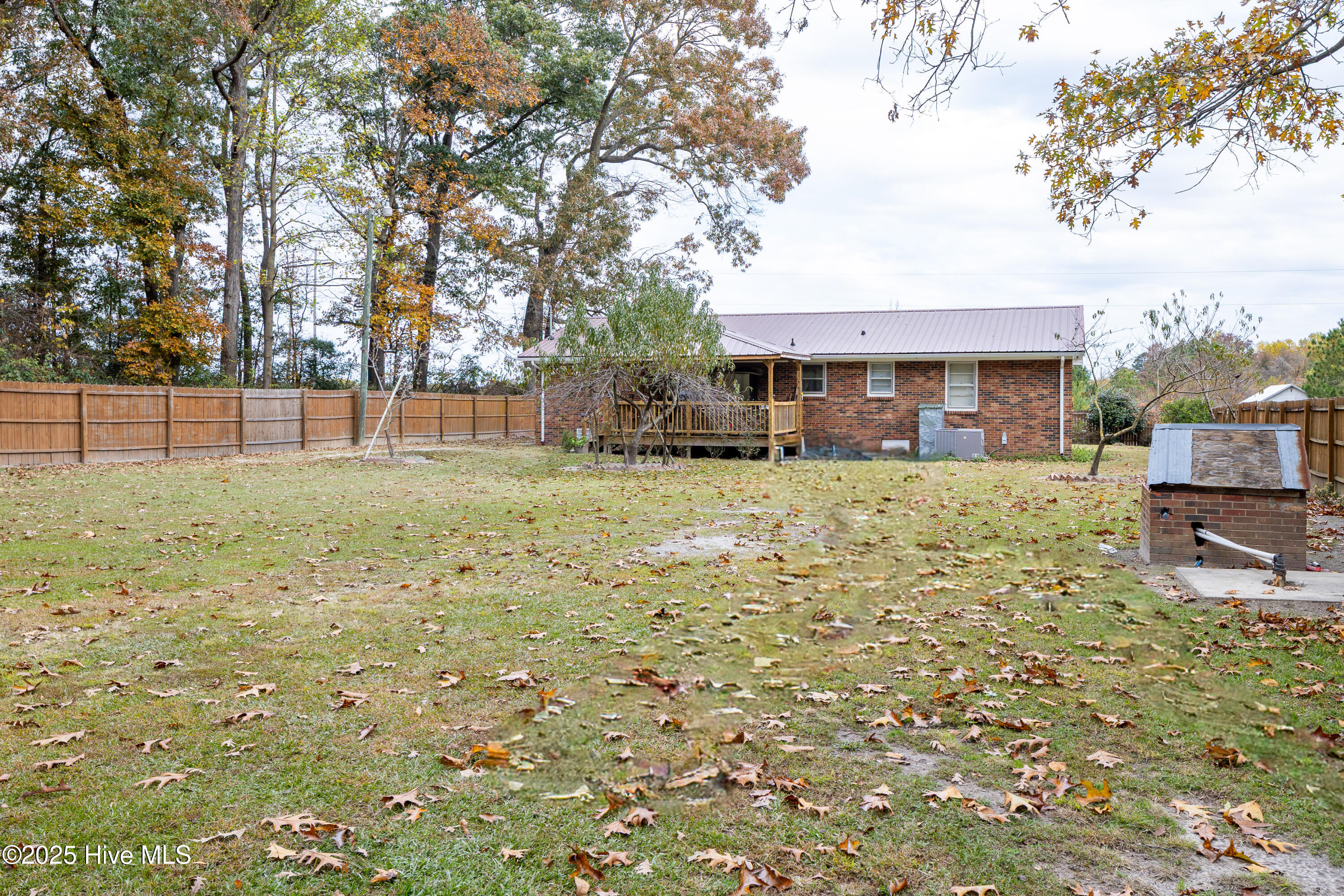 950 Auctioneer Road Clinton, NC 28328 - Photo 19 of 26 950 Auctioneer Rd30