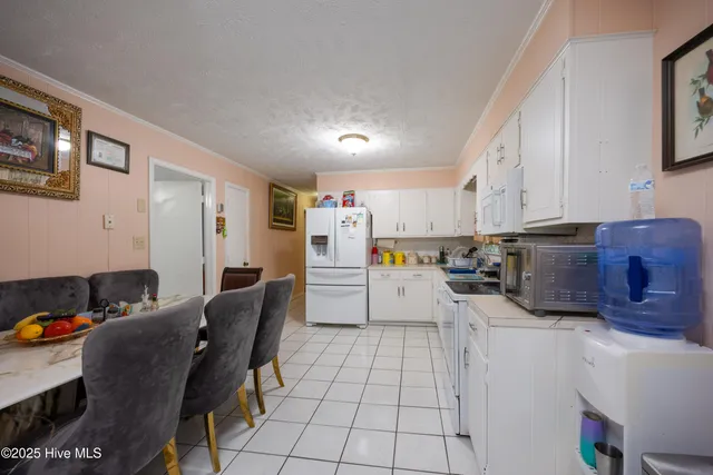 $229,900 | 950 Auctioneer Road, Clinton, NC 28328