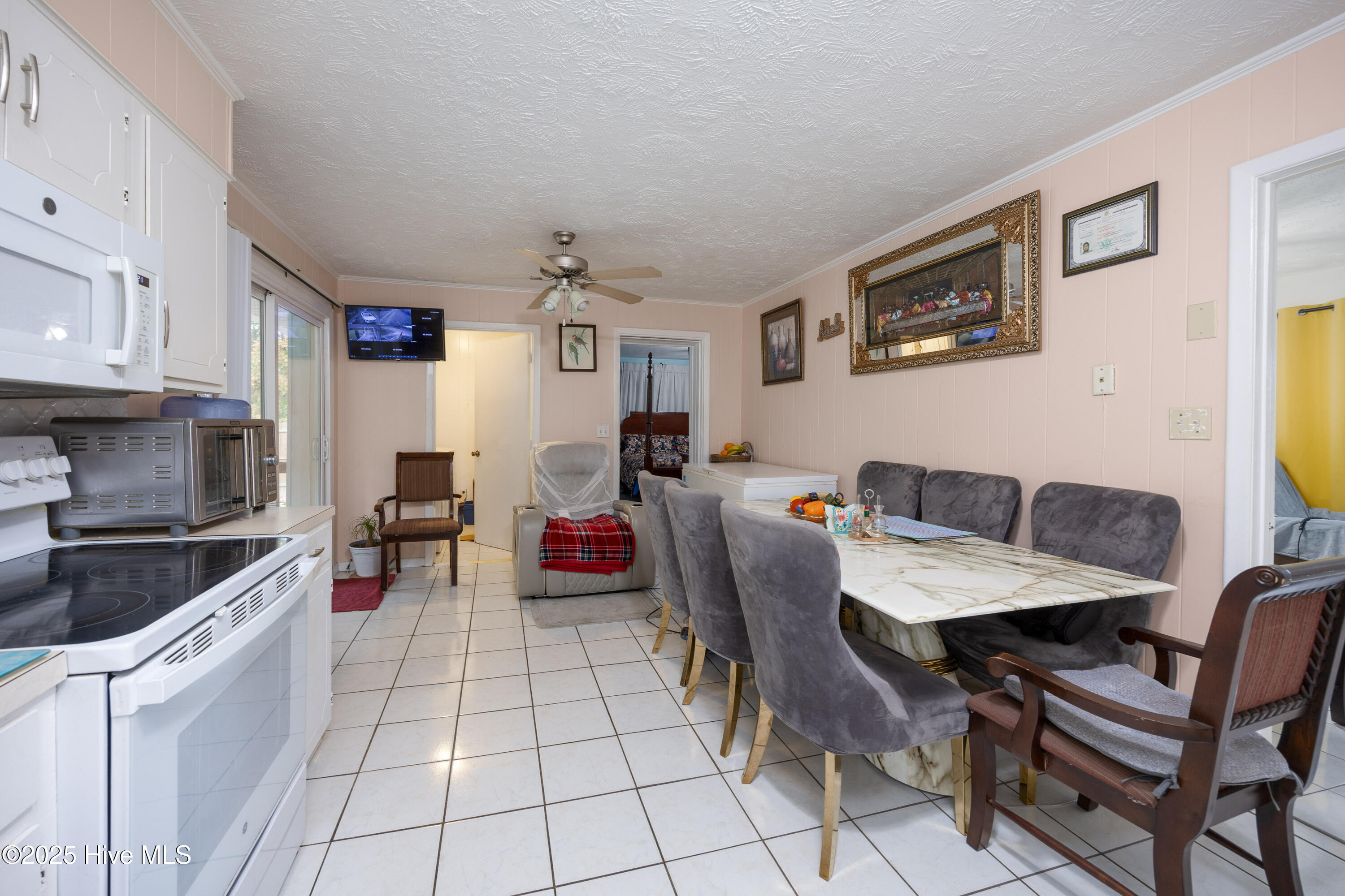 950 Auctioneer Road Clinton, NC 28328 - Photo 7 of 26 950 Auctioneer Rd13