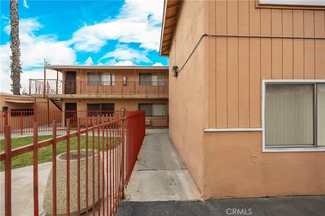 $1,890 | 115 North Walnuthaven Drive, Unit 1, West Covina, CA 91790