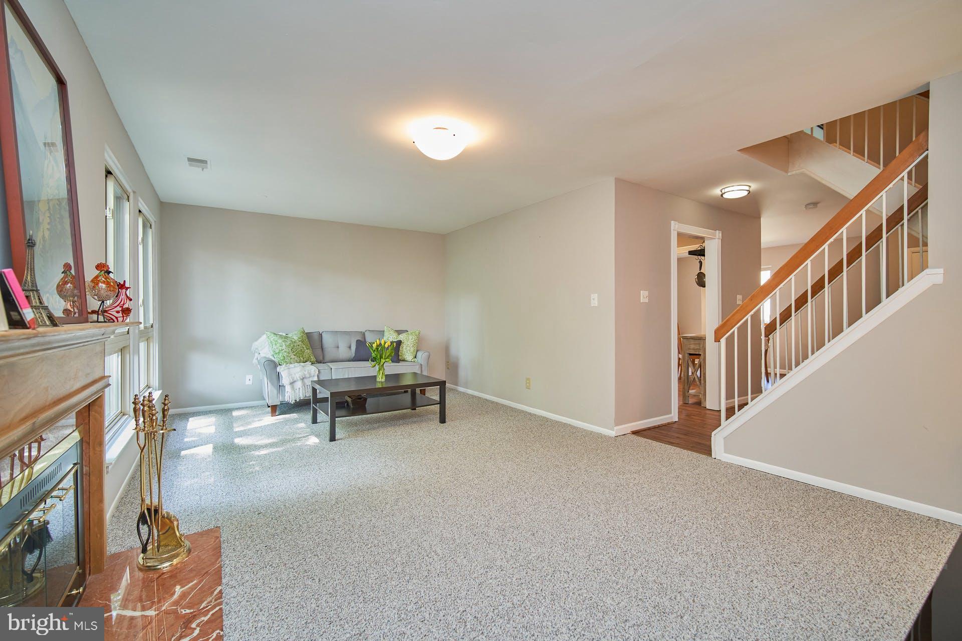 8729 Ridge Hollow Court Springfield, VA 22152 - Photo 11 of 31 Gallery Image 11