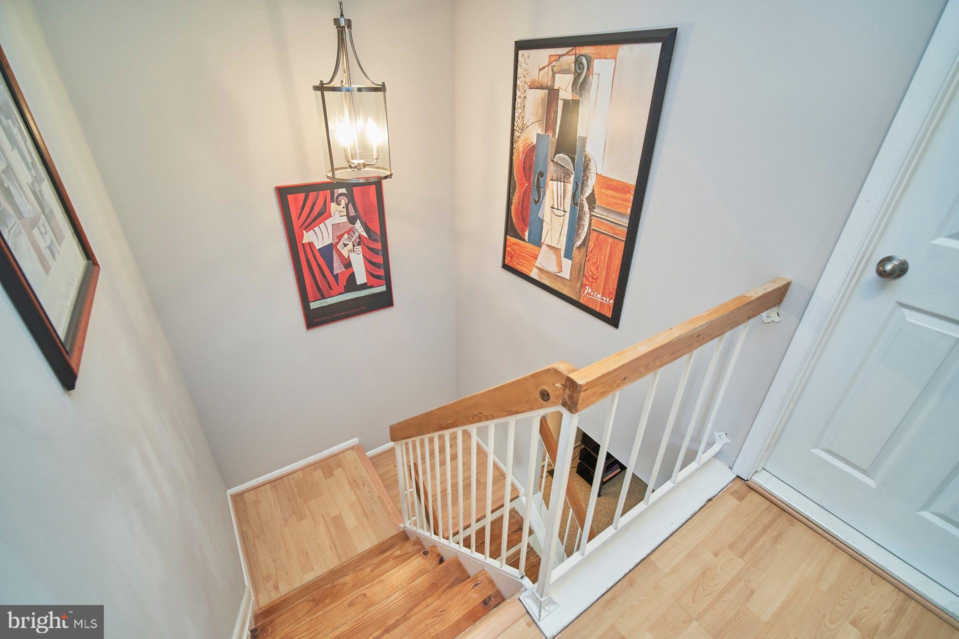 8729 Ridge Hollow Court Springfield, VA 22152 - Photo 14 of 31 Gallery Image 14