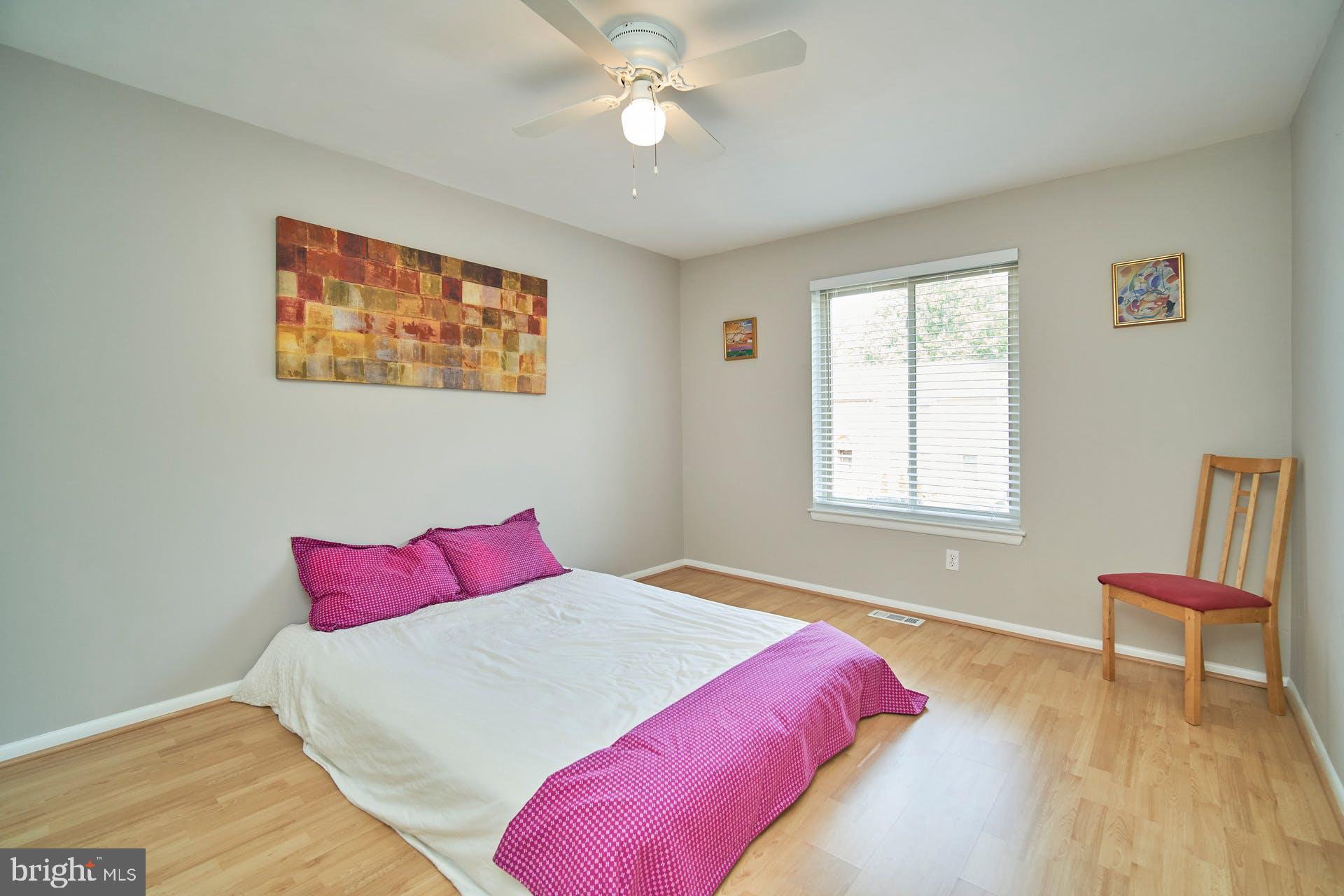 8729 Ridge Hollow Court Springfield, VA 22152 - Photo 17 of 31 Gallery Image 17
