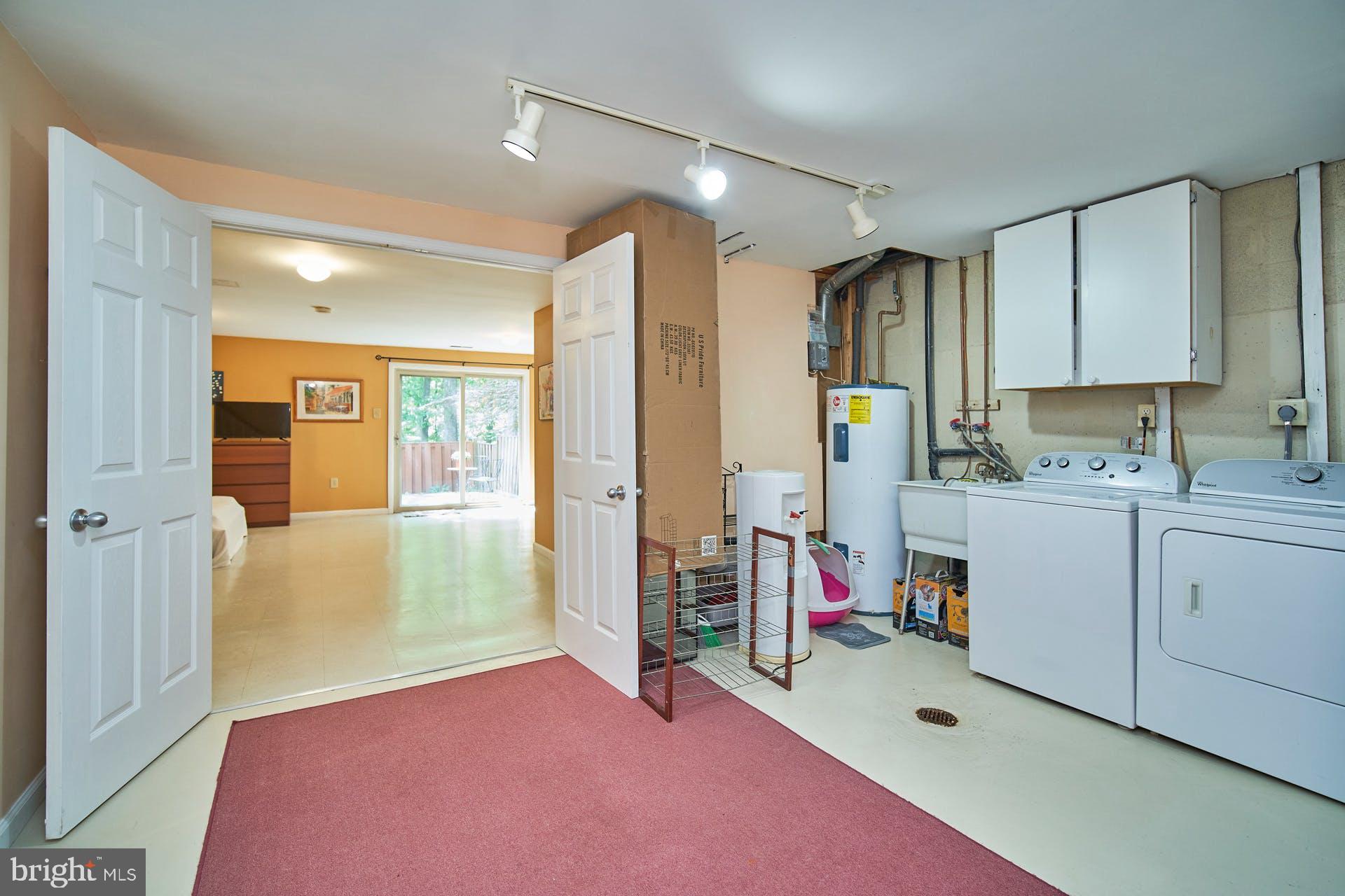 8729 Ridge Hollow Court Springfield, VA 22152 - Photo 25 of 31 Gallery Image 25