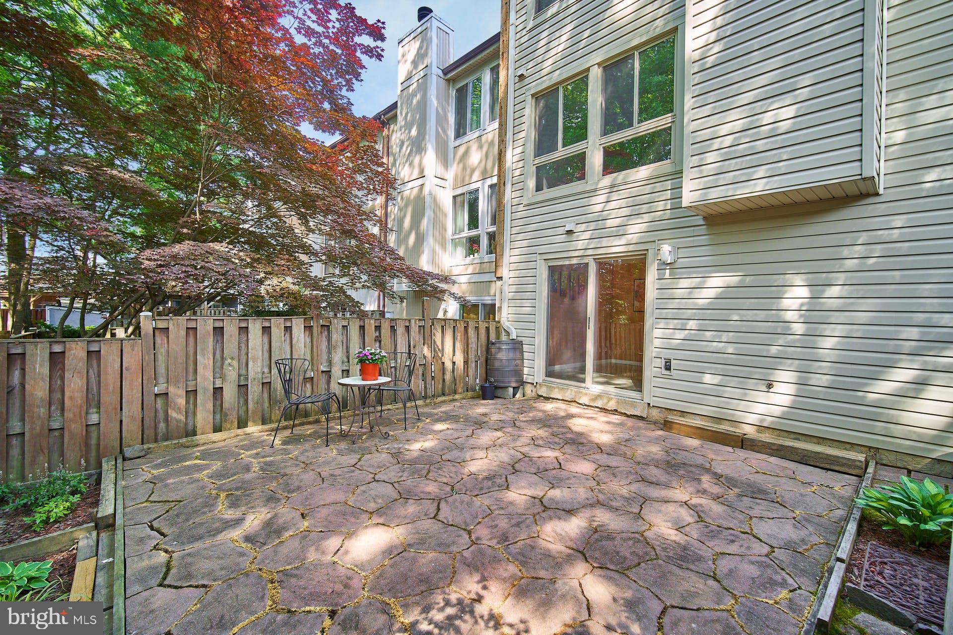 8729 Ridge Hollow Court Springfield, VA 22152 - Photo 26 of 31 Gallery Image 26