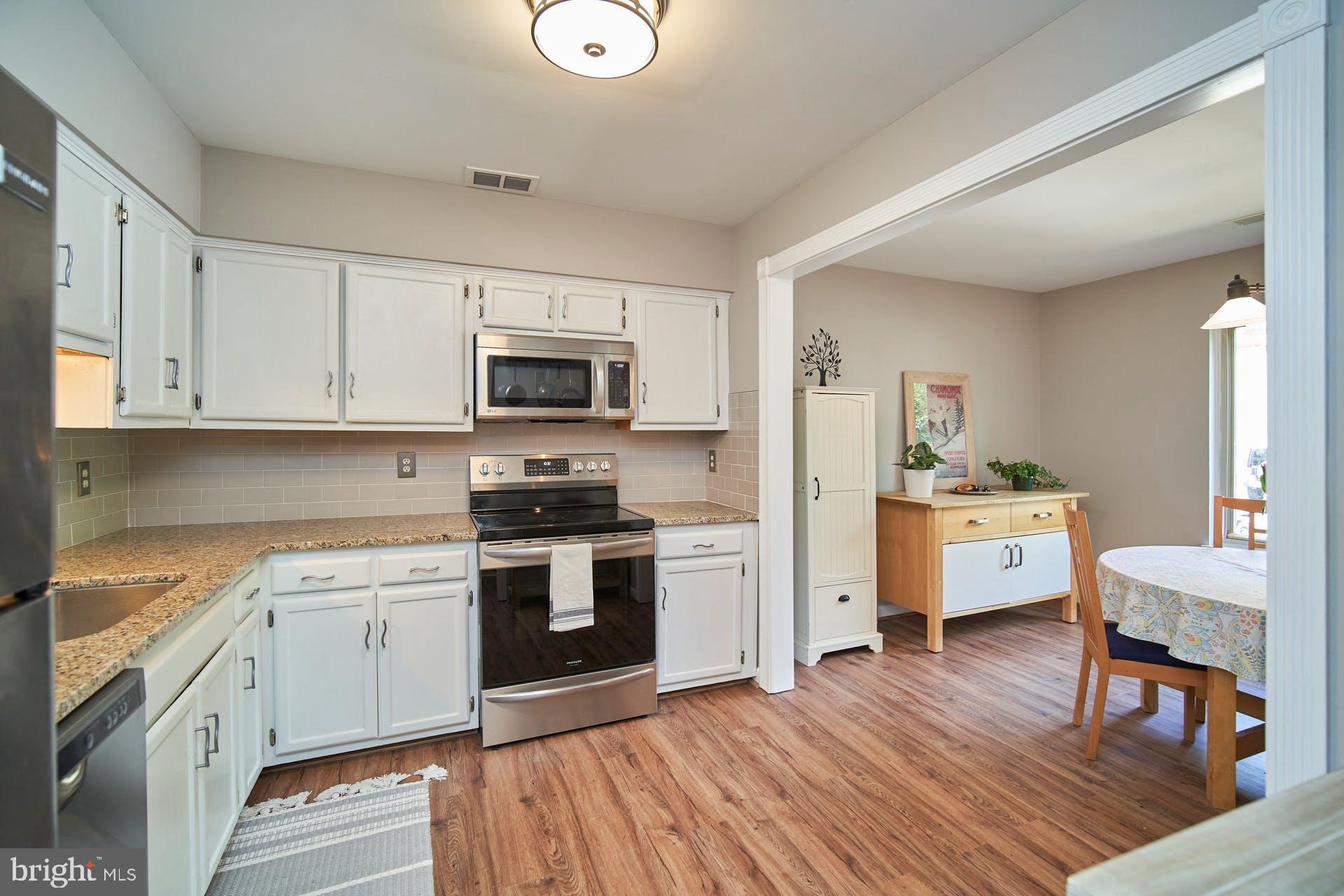 8729 Ridge Hollow Court Springfield, VA 22152 - Photo 10 of 31 Gallery Image 10