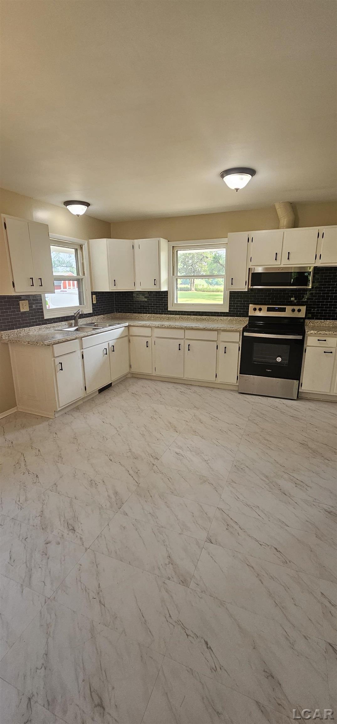 9355 Lee Road Jackson, MI 49201 - Photo 20 of 27 50113770-19.JPG