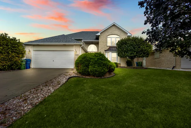 $549,900 | 10833 Long Avenue, Oak Lawn, IL 60453