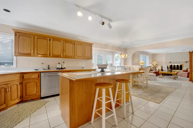 $549,900 | 10833 Long Avenue, Oak Lawn, IL 60453