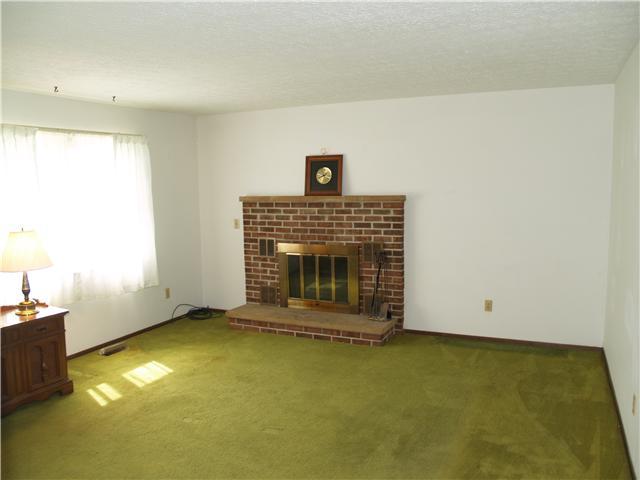 92 White Road Centerburg, OH 43011 - Photo 6 of 16 Gallery Image 6