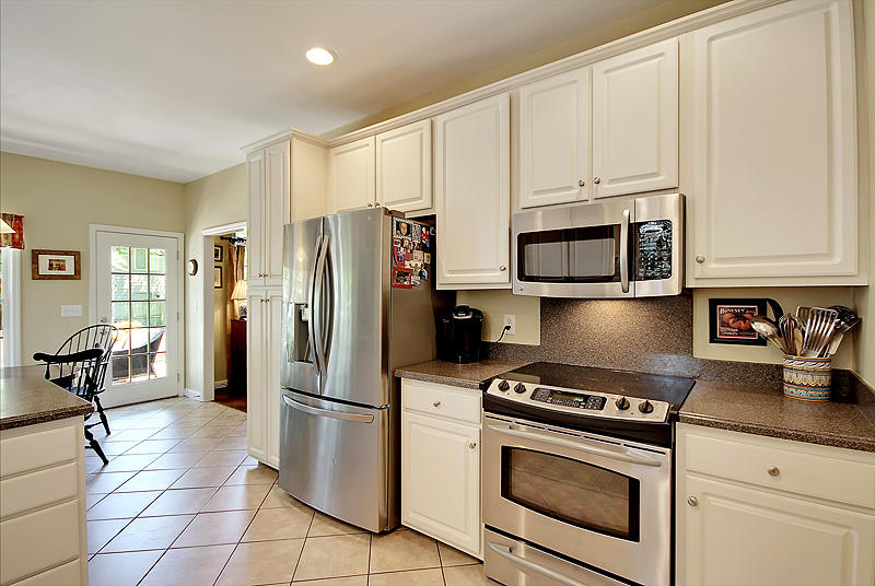99 Oyster Point Row Charleston, SC 29412 - Photo 5 of 26 821_826-copy