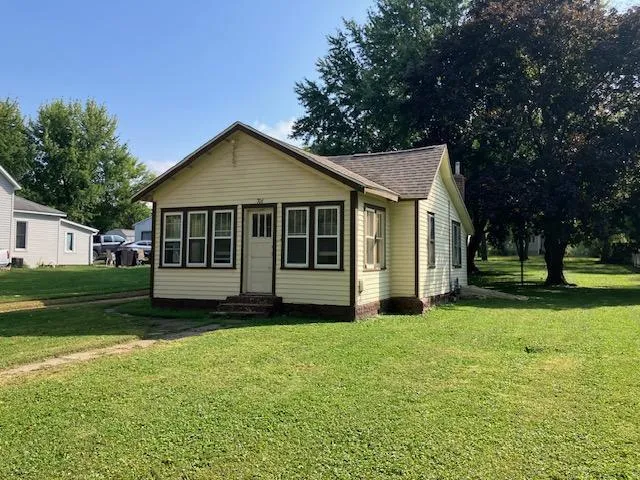 $29,900 | 706 4th Avenue Southeast, Waseca, MN 56093