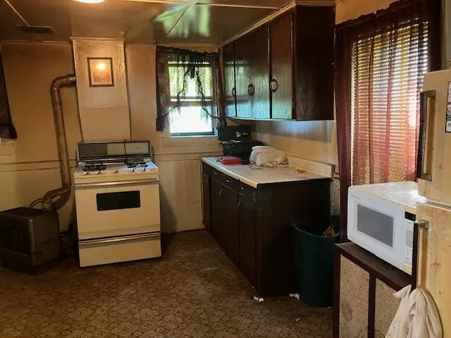 $29,900 | 706 4th Avenue Southeast, Waseca, MN 56093