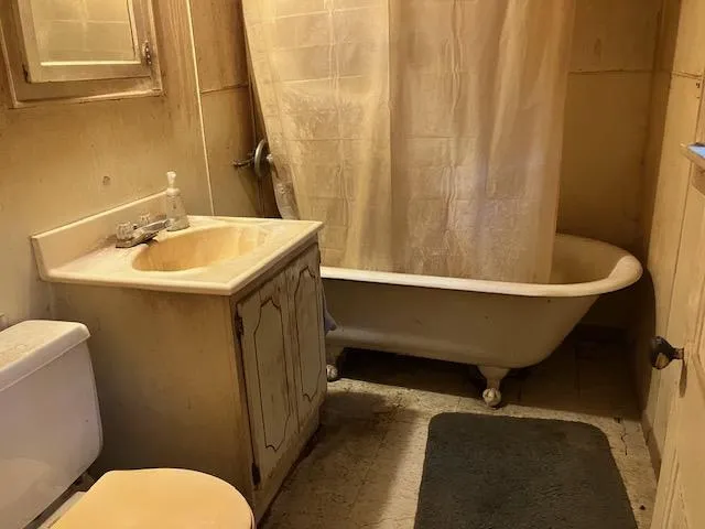 $29,900 | 706 4th Avenue Southeast, Waseca, MN 56093