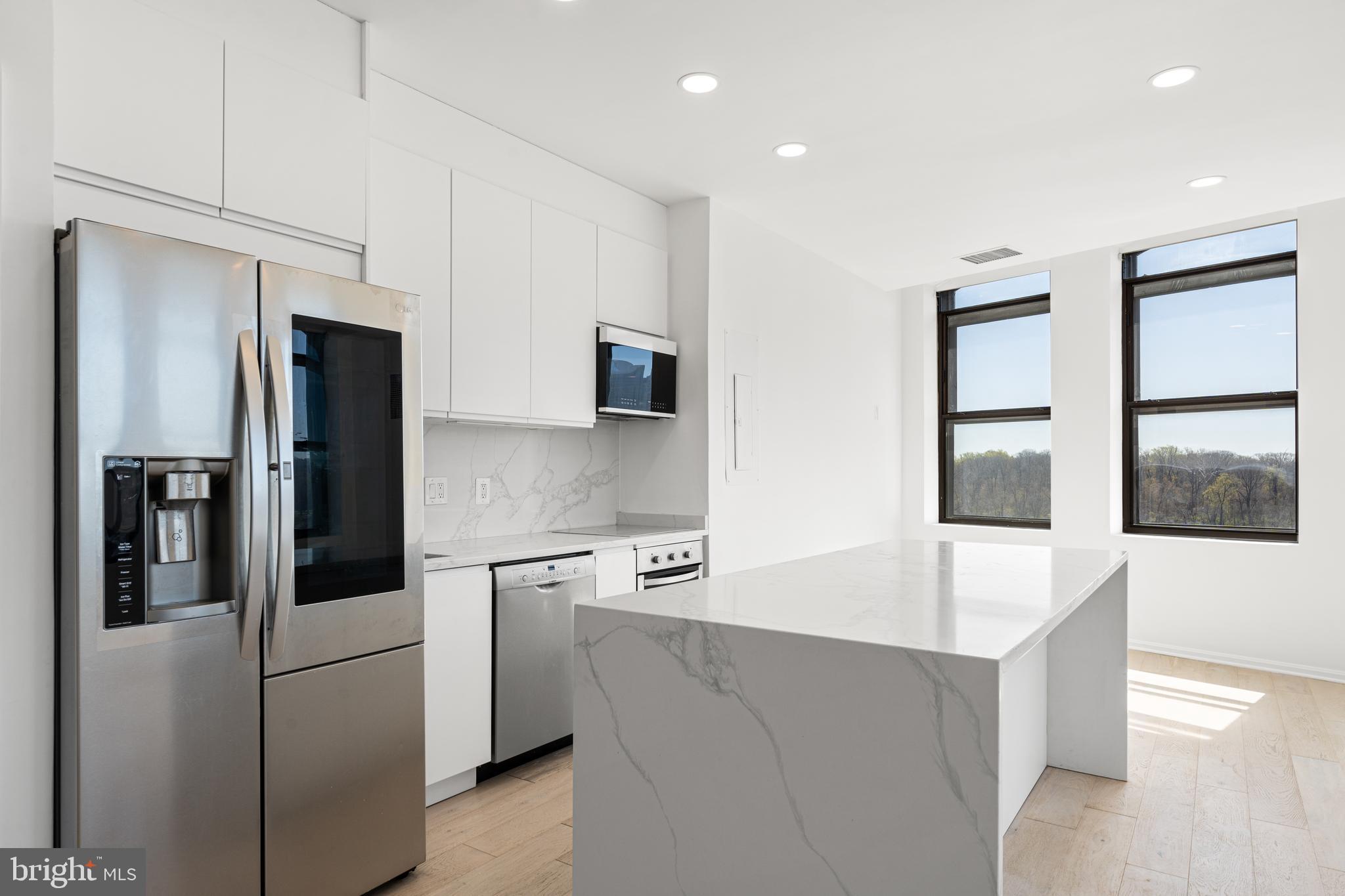 3299 K Street Northwest, Unit 704 Washington, DC 20007 - Photo 14 of 34 Kitchen