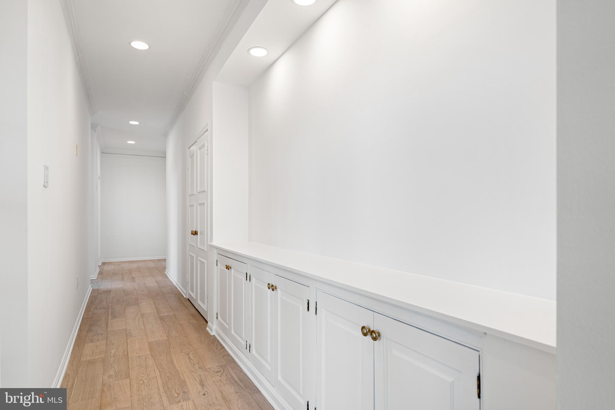 3299 K Street Northwest, Unit 704 Washington, DC 20007 - Photo 18 of 34 Hallway