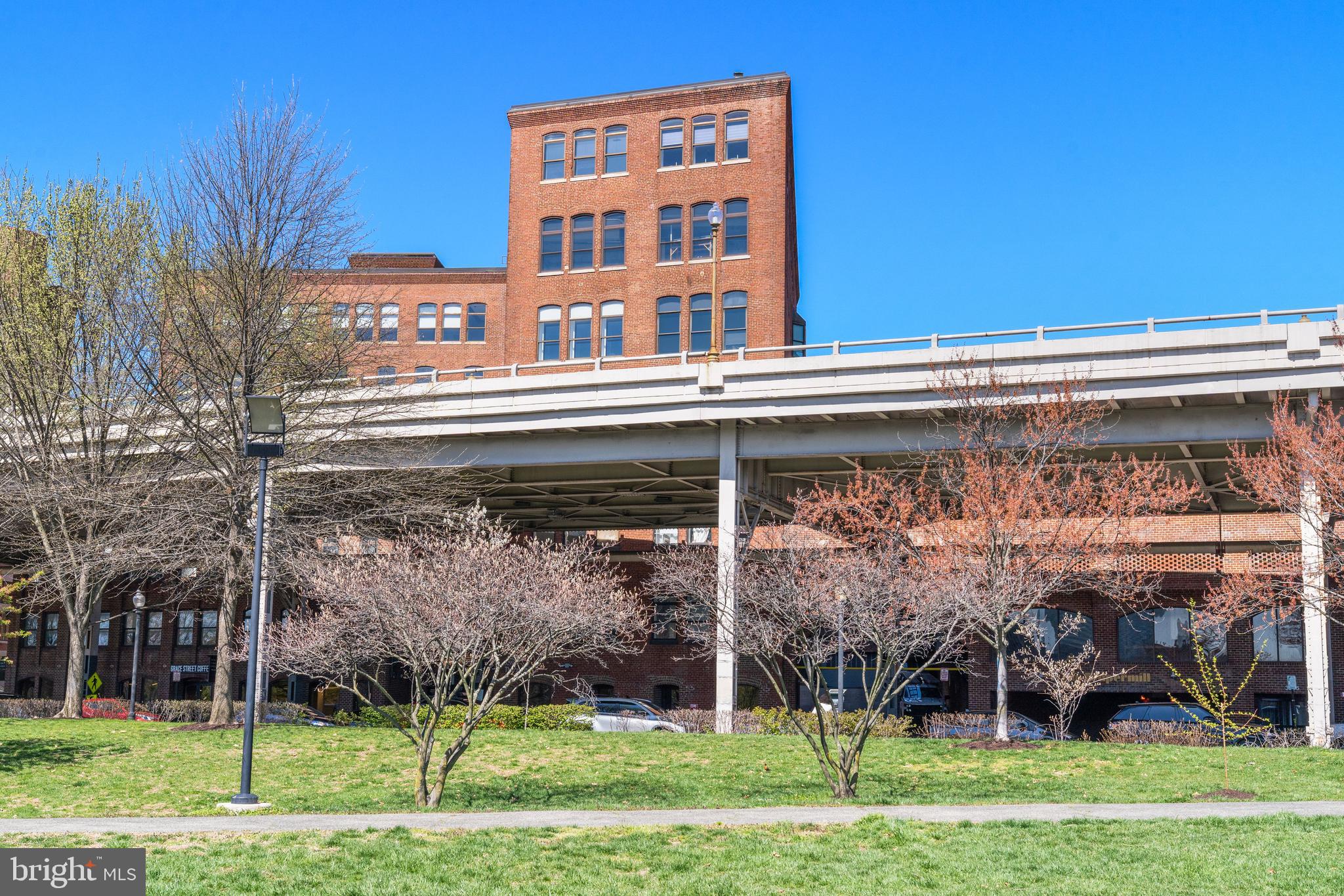 3299 K Street Northwest, Unit 704 Washington, DC 20007 - Photo 29 of 34 Building exterior