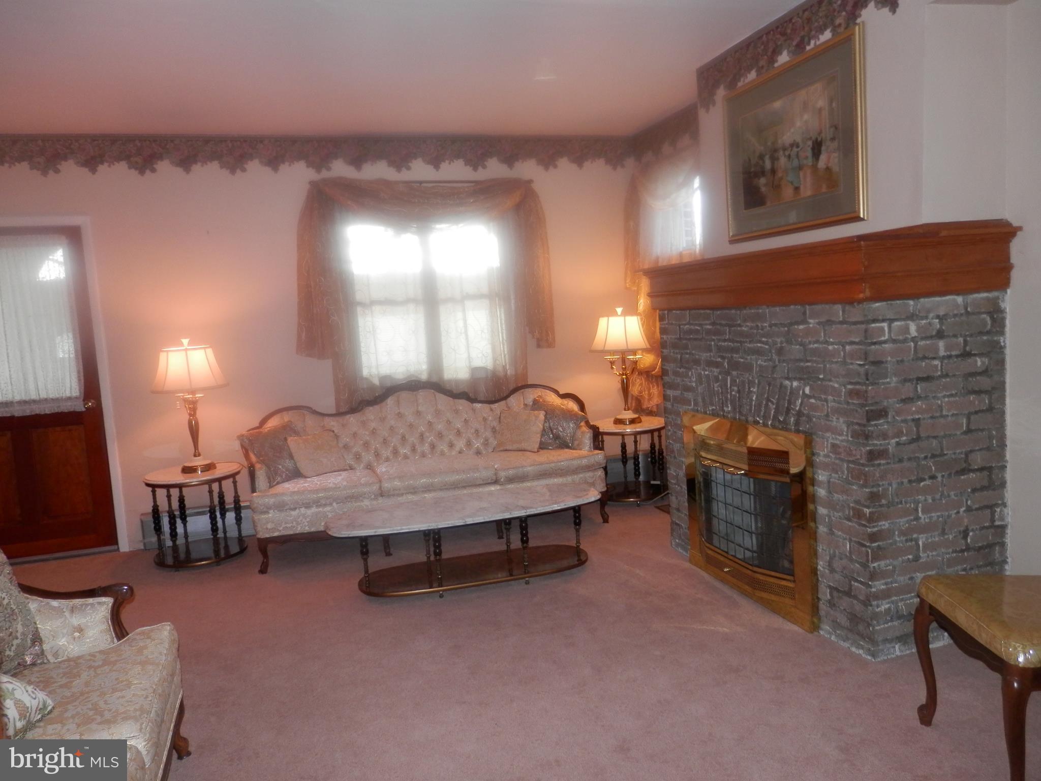 7 West Forestview Road Brookhaven, PA 19015 - Photo 9 of 54 Gallery Image 9