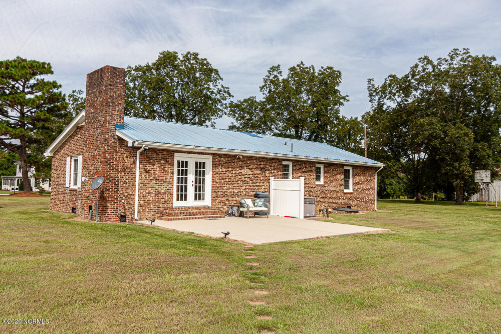 8343 Harris Road Bailey, NC 27807 - Photo 18 of 19 Side