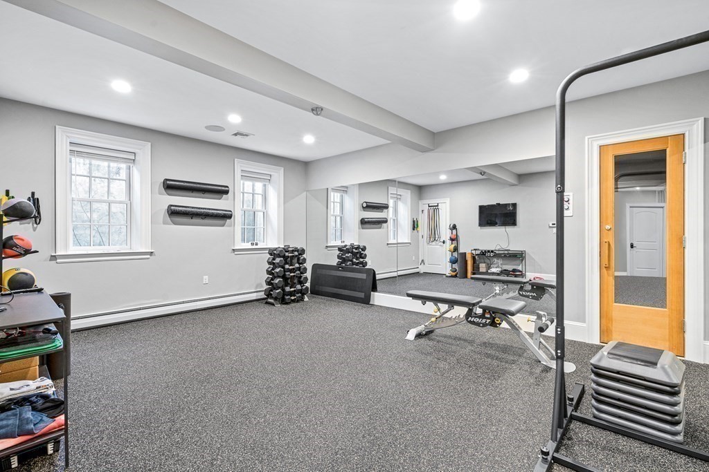 92 Hundreds Road Wellesley, MA 02481 - Photo 33 of 42