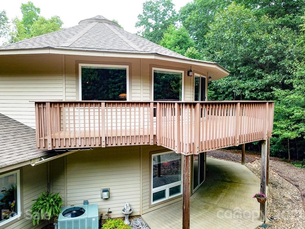 24 Juniper Lane Marion, NC 28752 - Photo 48 of 48 a view of a house with a balcony