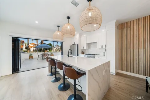 $2,795,000 | 511 9th Street, Huntington Beach, CA 92648