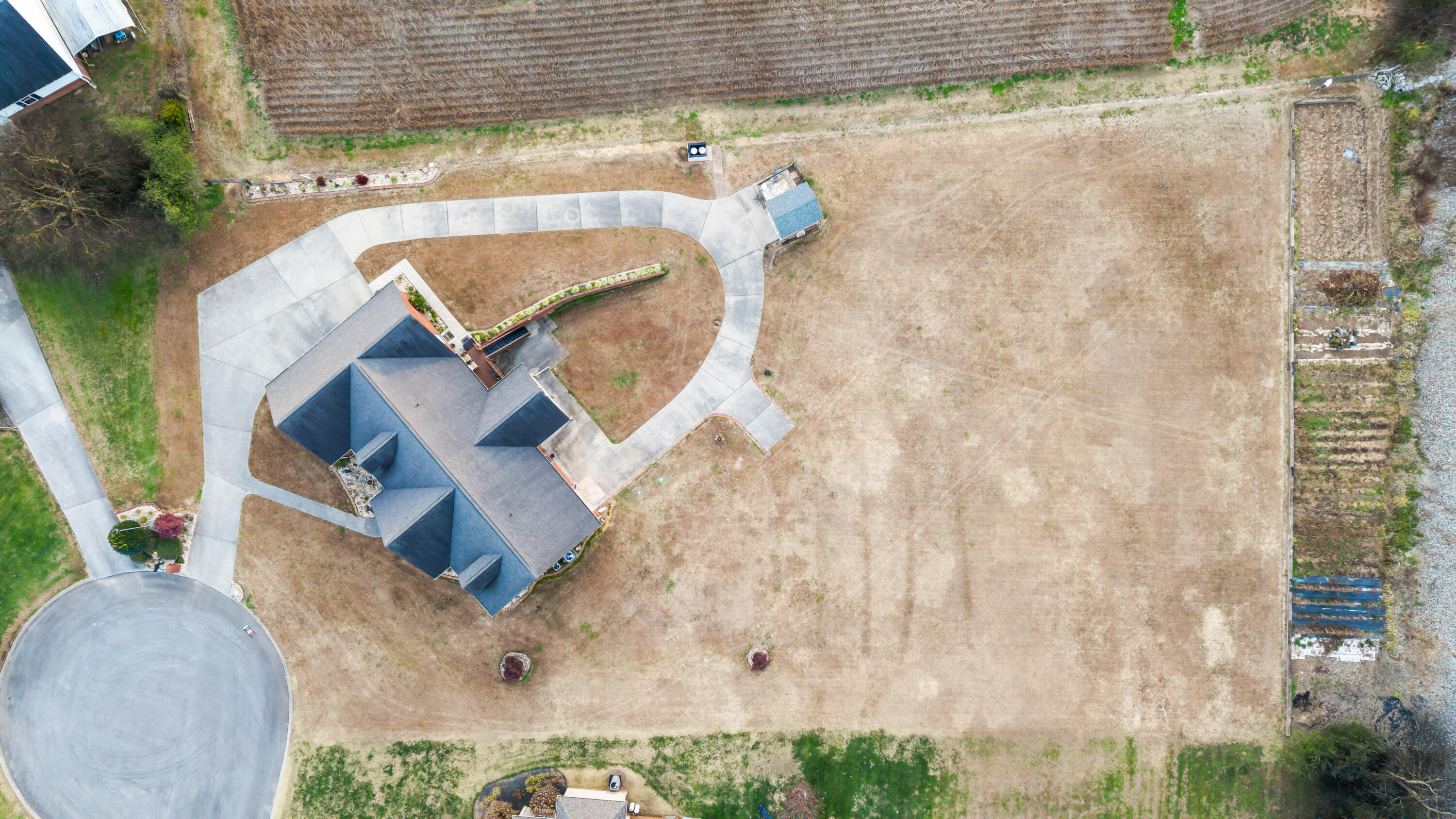 268 Gentle Mist Lane Cleveland, TN 37312 - Photo 74 of 77 DJI_20251114060949_0865_D