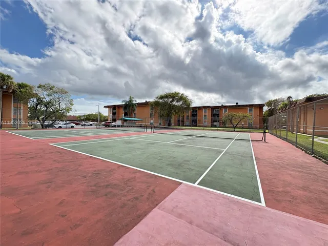 $2,150 | 9453 Southwest 76th Street, Unit S7, Miami, FL 33173