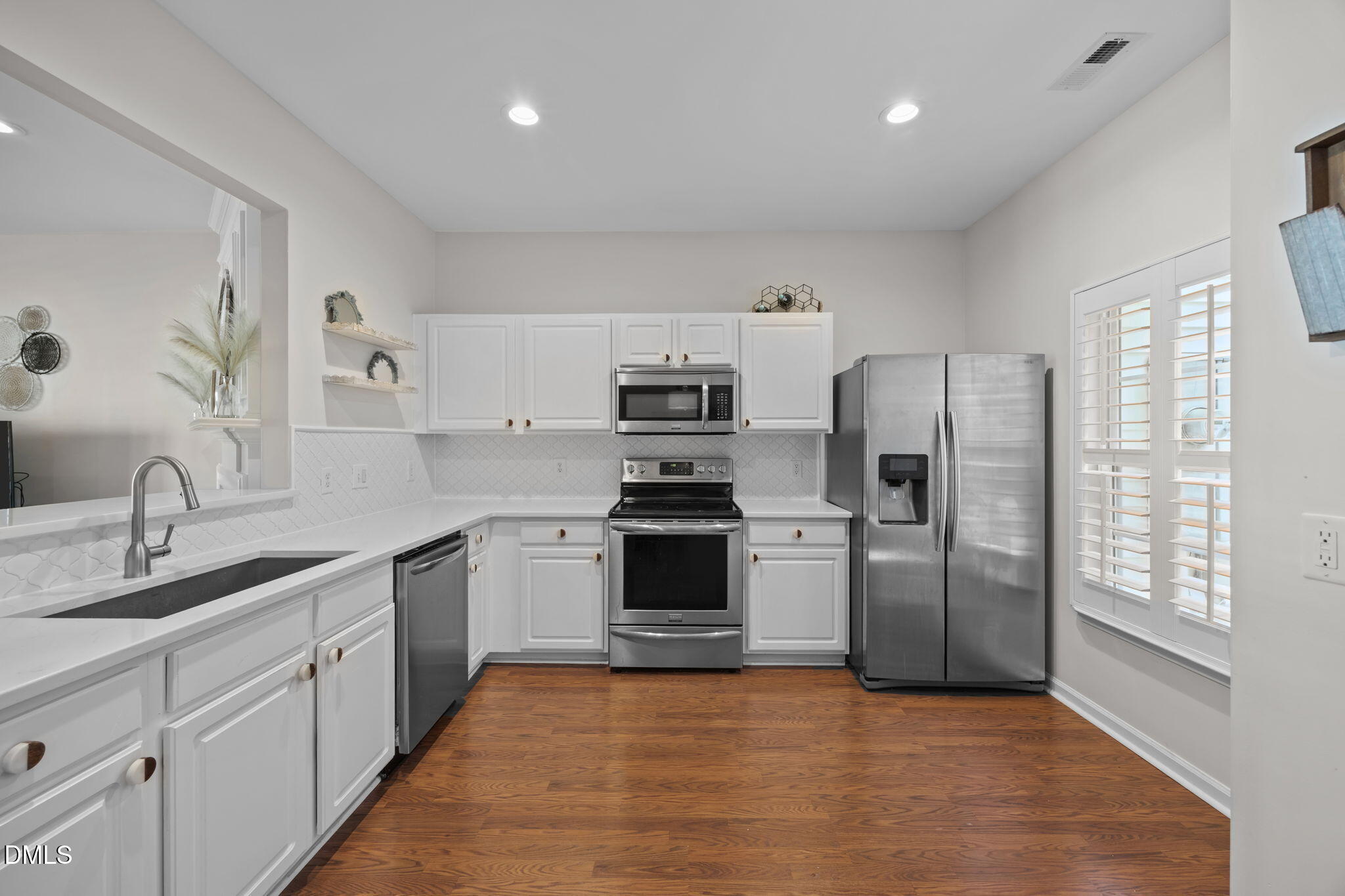 4252 Vienna Crest Drive Raleigh, NC 27613 - Photo 8 of 27 31-web-or-mls-IMG_7761