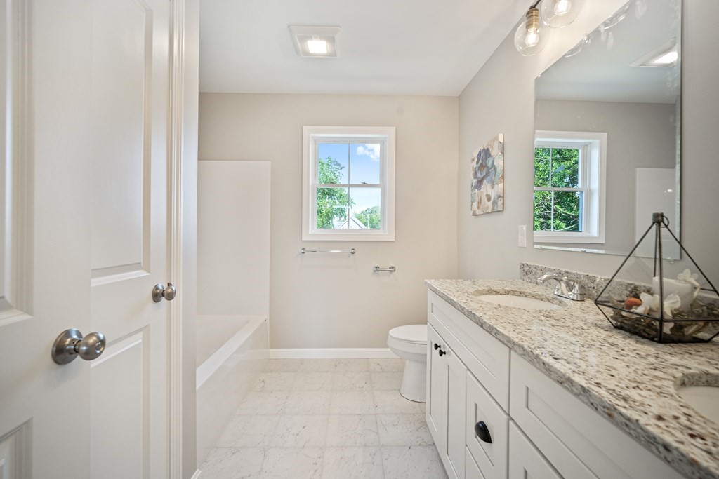 49 Nagle Street Springfield, MA 01151 - Photo 17 of 31
