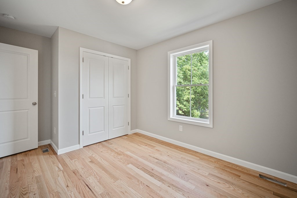 49 Nagle Street Springfield, MA 01151 - Photo 27 of 31
