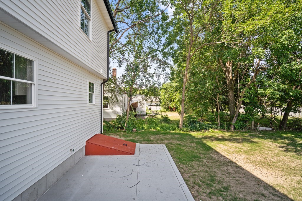 49 Nagle Street Springfield, MA 01151 - Photo 30 of 31