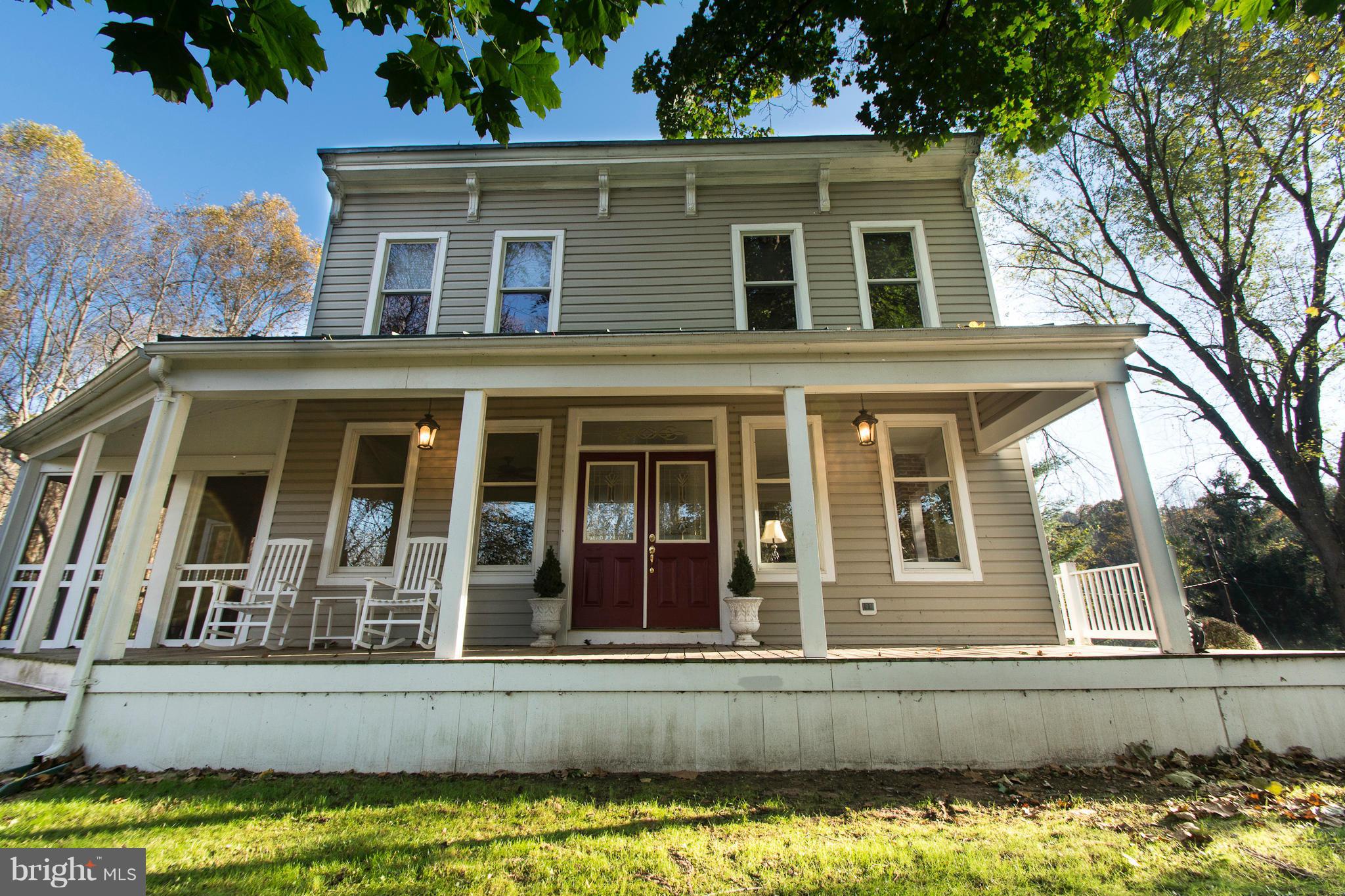 Exterior (Front)