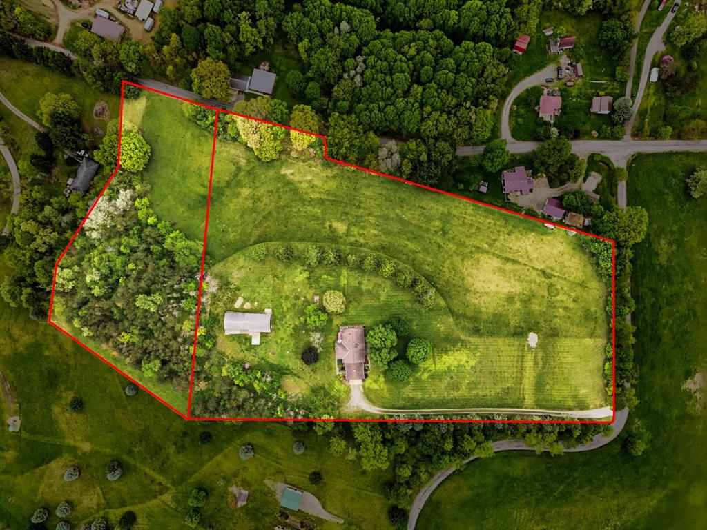 1389 Gilchrist Road Leechburg, PA 15690 - Photo 6 of 38