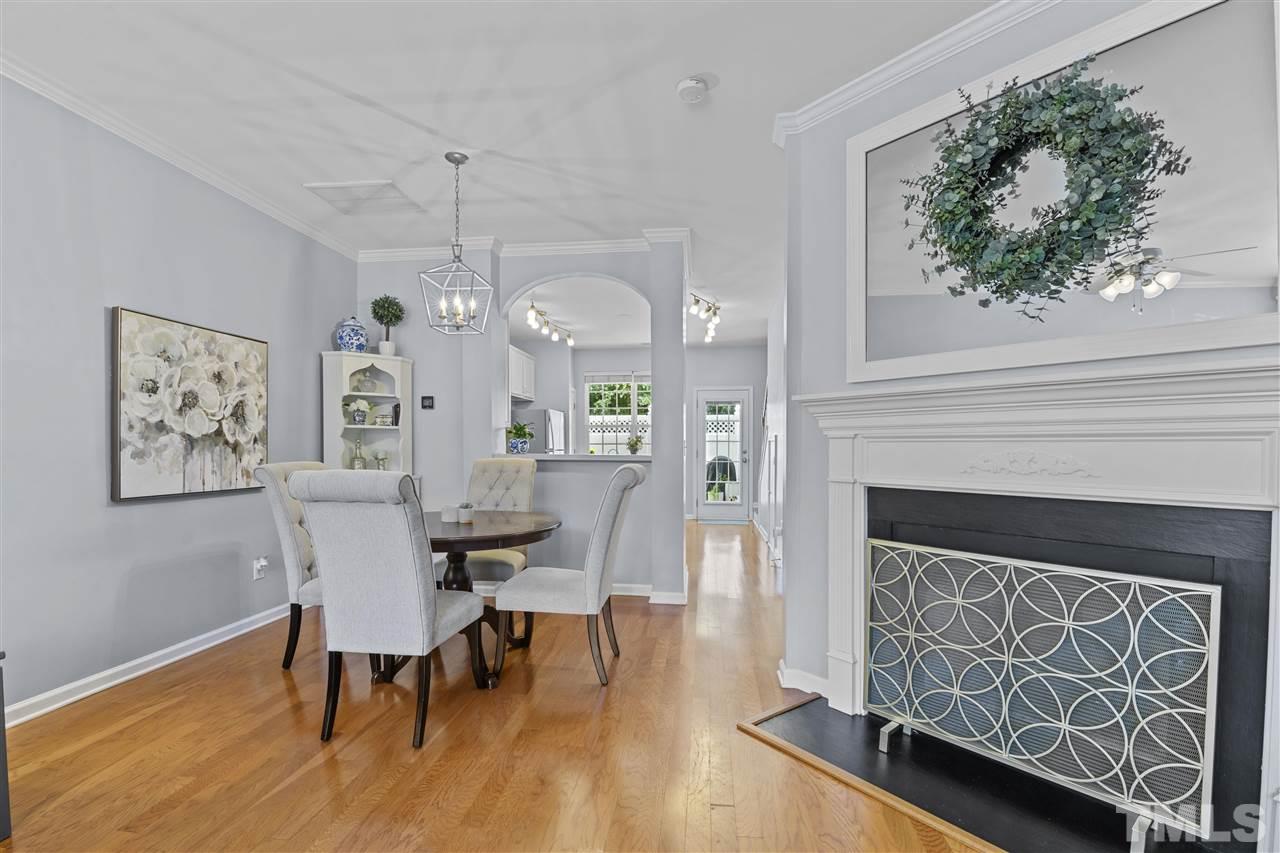 4526 Sugarbend Way Raleigh, NC 27606 - Photo 7 of 27 Gallery Image 7
