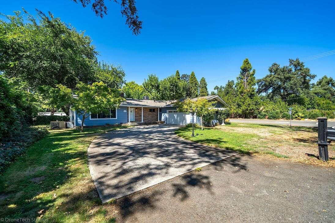 6410 Riverside Drive Redding, CA 96001 - Photo 11 of 50 60