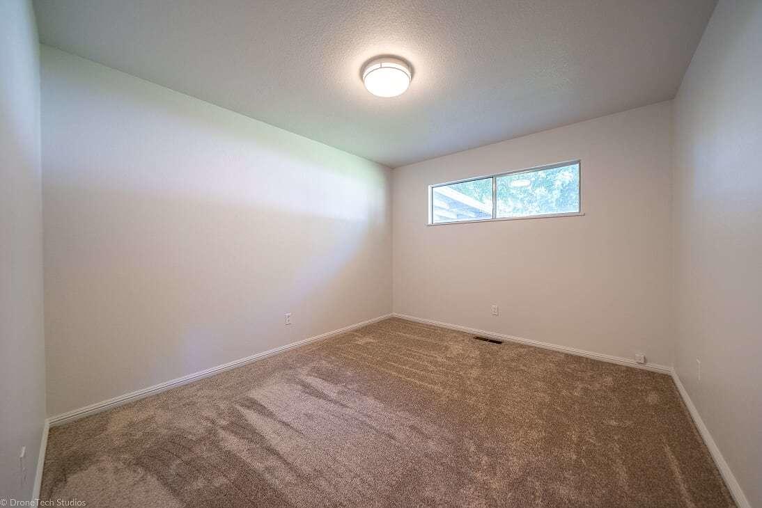 6410 Riverside Drive Redding, CA 96001 - Photo 34 of 50 7