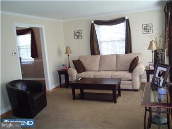 255 Parham Road Springfield, PA 19064 - Photo 2 of 11 Living Room