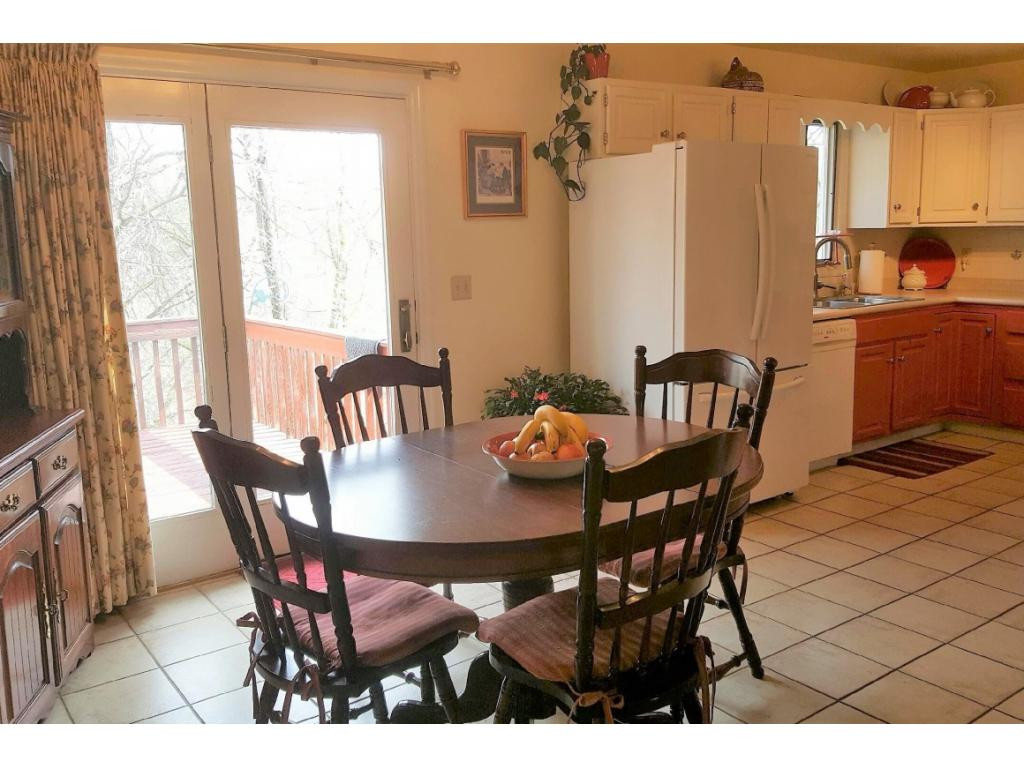 2810 Big Ridge Road Johnson City, TN 37601 - Photo 2 of 24 Well lite Dining Room