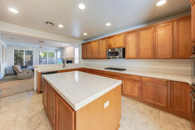 $579,900 | 1238 Tavistock Lane, Lincoln, CA 95648