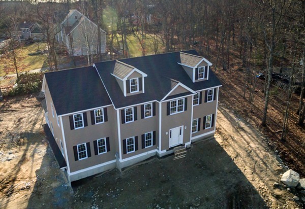 340 High Plain Road Andover, MA 01810 - Photo 1 of 12 Gallery Image 1