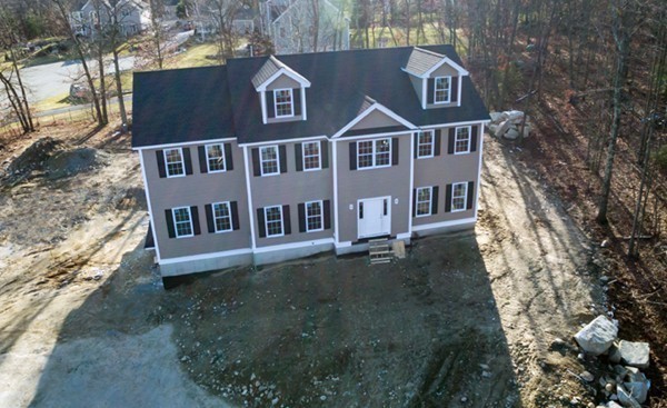 340 High Plain Road Andover, MA 01810 - Photo 5 of 12 Gallery Image 5