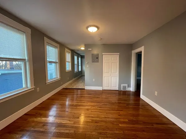 $2,900 | 20-22 Wilson Street, Unit 3, Lynn, MA 01902