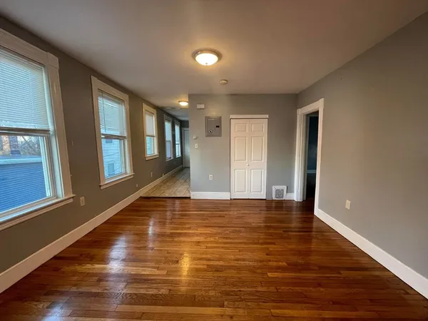 $2,900 | 20-22 Wilson Street, Unit 3, Lynn, MA 01902
