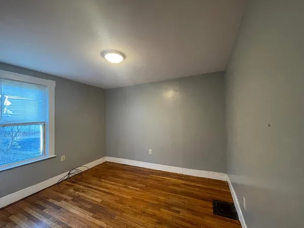 $2,900 | 20-22 Wilson Street, Unit 3, Lynn, MA 01902