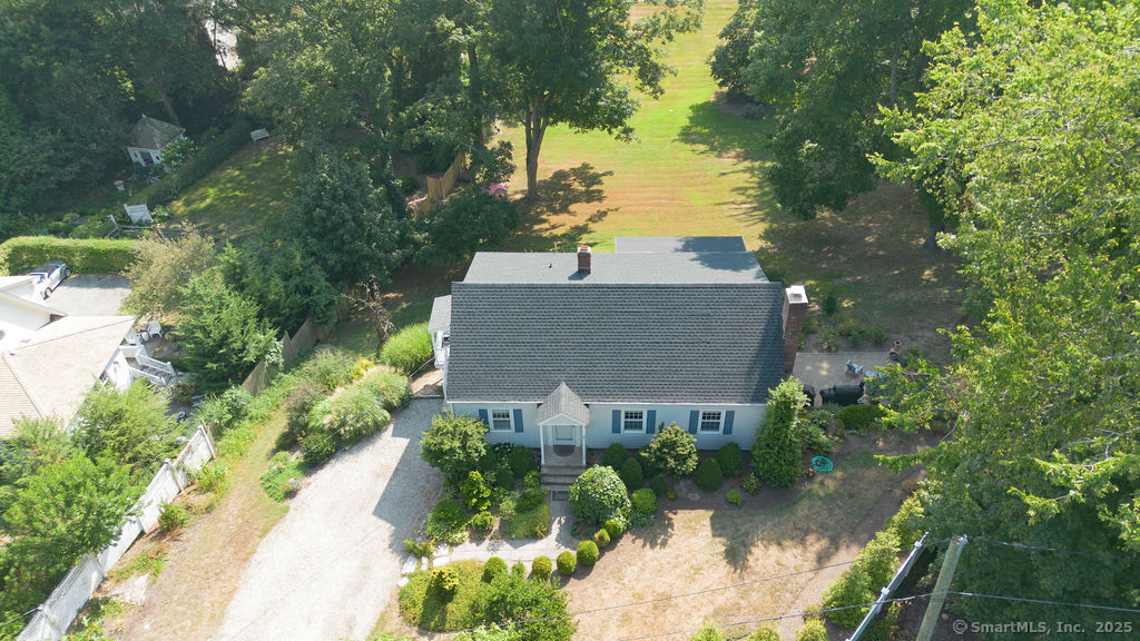 111 Mill Hill Road Fairfield, CT 06890 - Photo 4 of 39