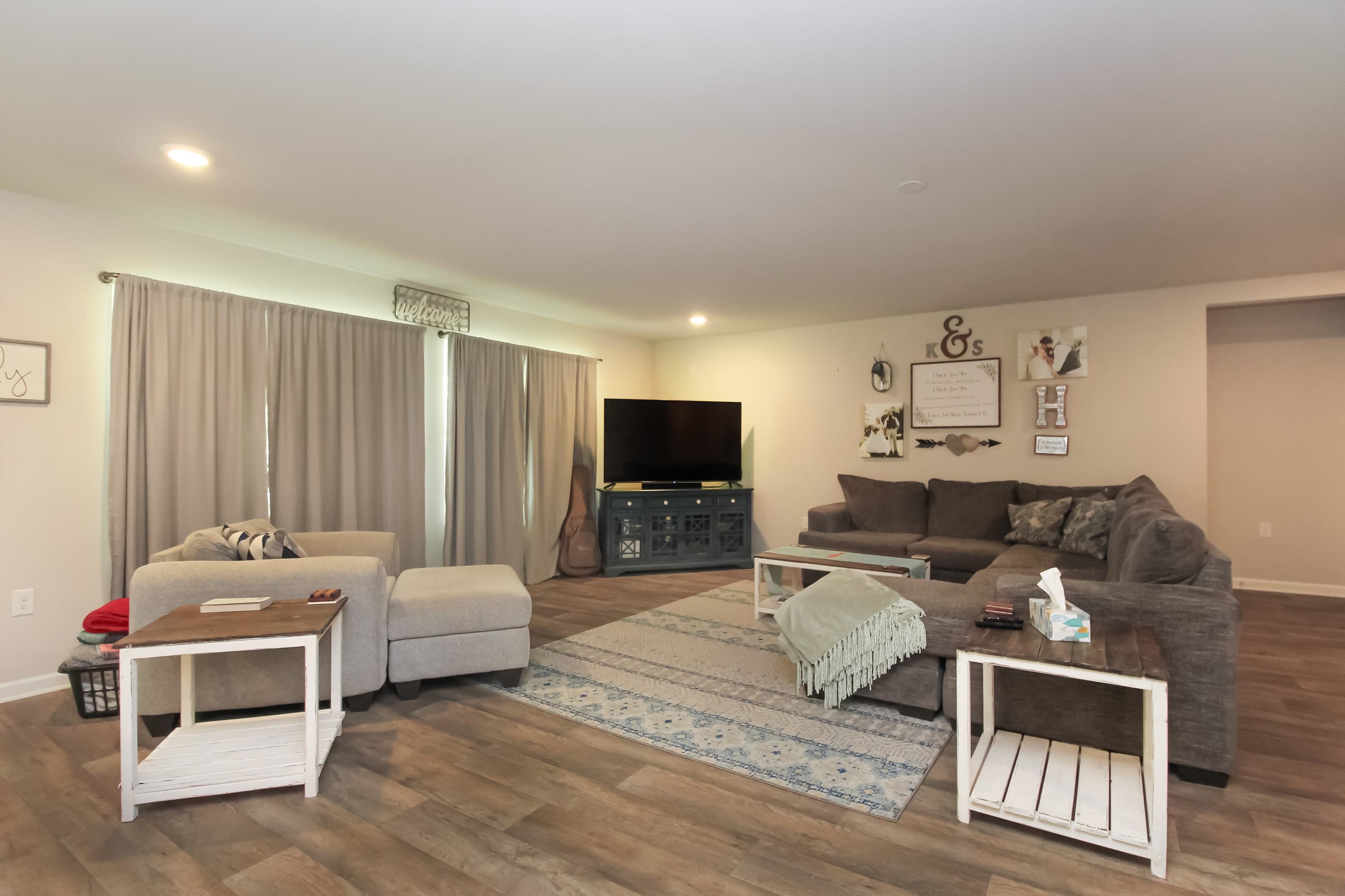 14280 Spearfish Drive Foley, AL 36535 - Photo 5 of 21 Living Room