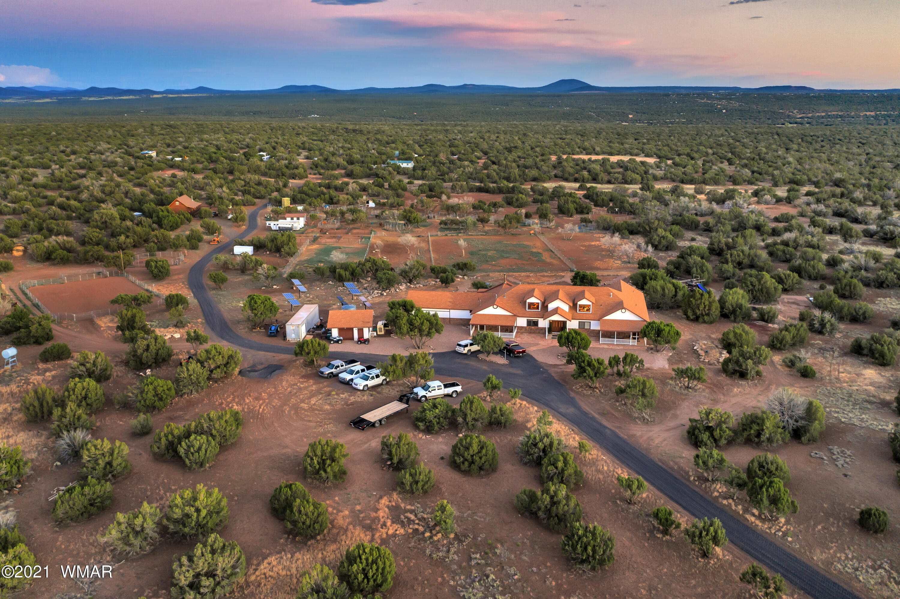9125 Grant Road Show Low, AZ 85901 - Photo 3 of 64 Gallery Image 3